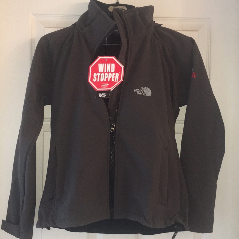 Wind breaker jacket - size S. New with tags